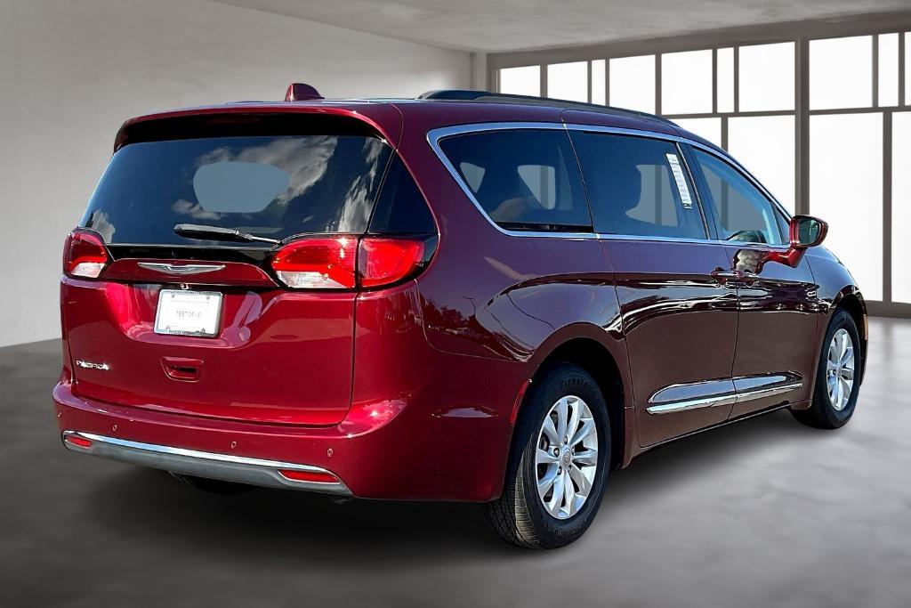 used 2017 Chrysler Pacifica car, priced at $11,152