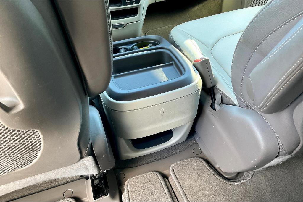 used 2017 Chrysler Pacifica car, priced at $11,152