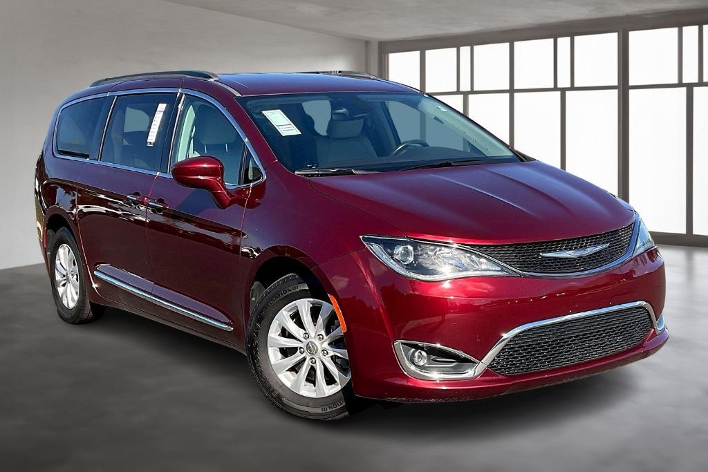 used 2017 Chrysler Pacifica car, priced at $11,596