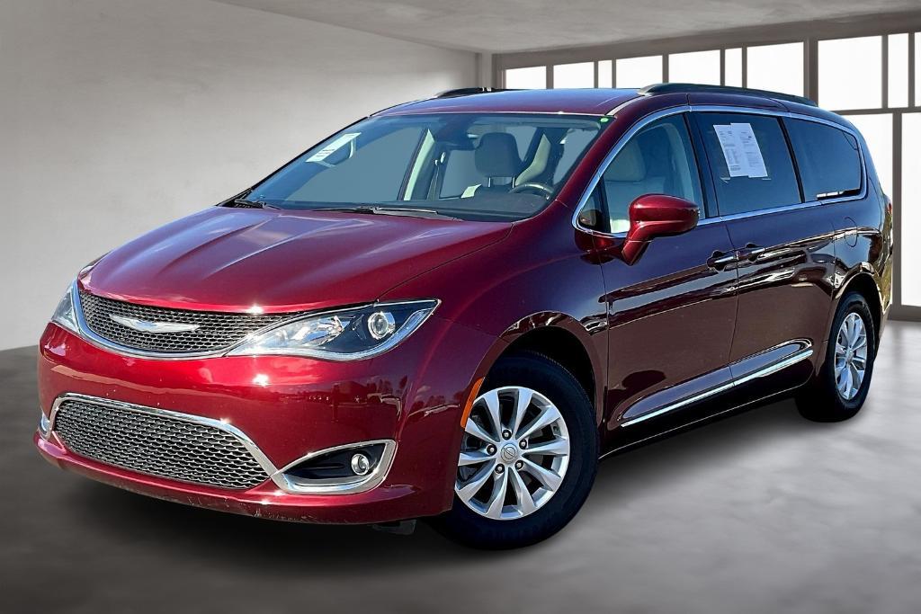 used 2017 Chrysler Pacifica car, priced at $11,152