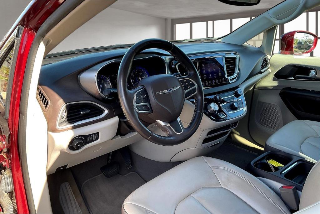 used 2017 Chrysler Pacifica car, priced at $11,152