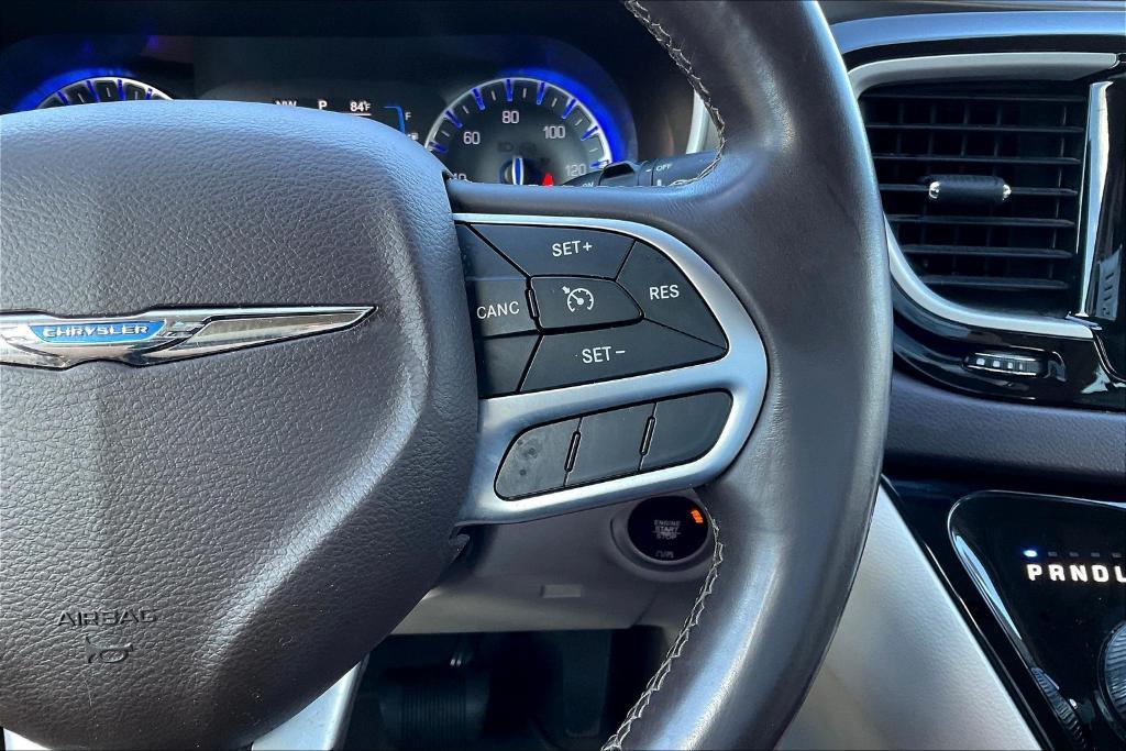used 2017 Chrysler Pacifica car, priced at $11,152