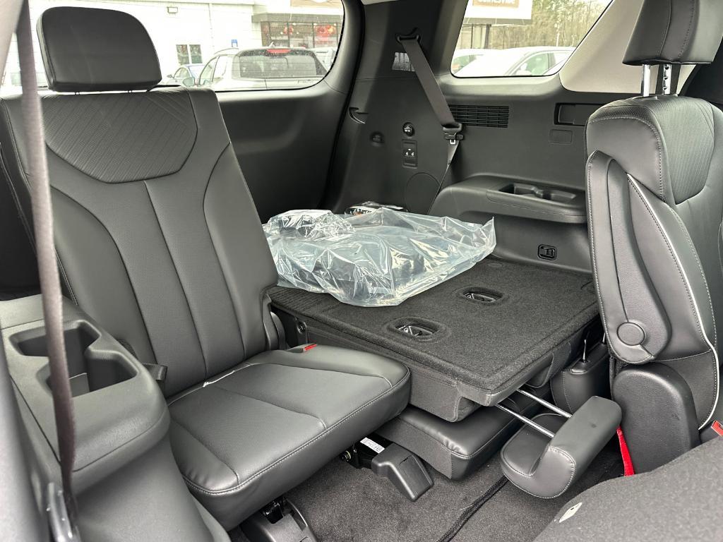 new 2025 Hyundai Palisade car, priced at $40,416
