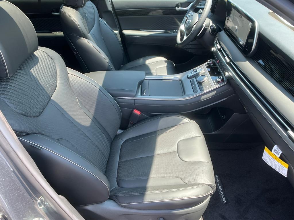 new 2025 Hyundai Palisade car, priced at $52,566
