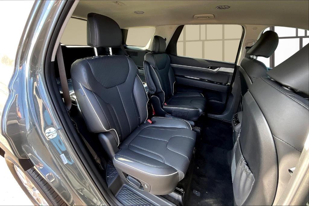new 2025 Hyundai Palisade car, priced at $41,916