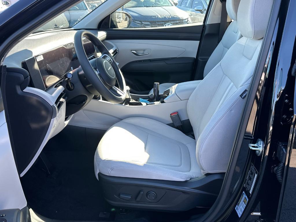 new 2025 Hyundai Tucson car, priced at $30,686