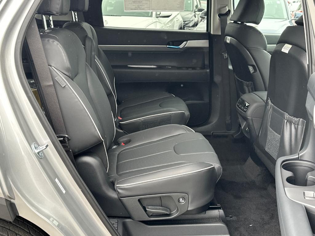 new 2025 Hyundai Palisade car, priced at $41,941