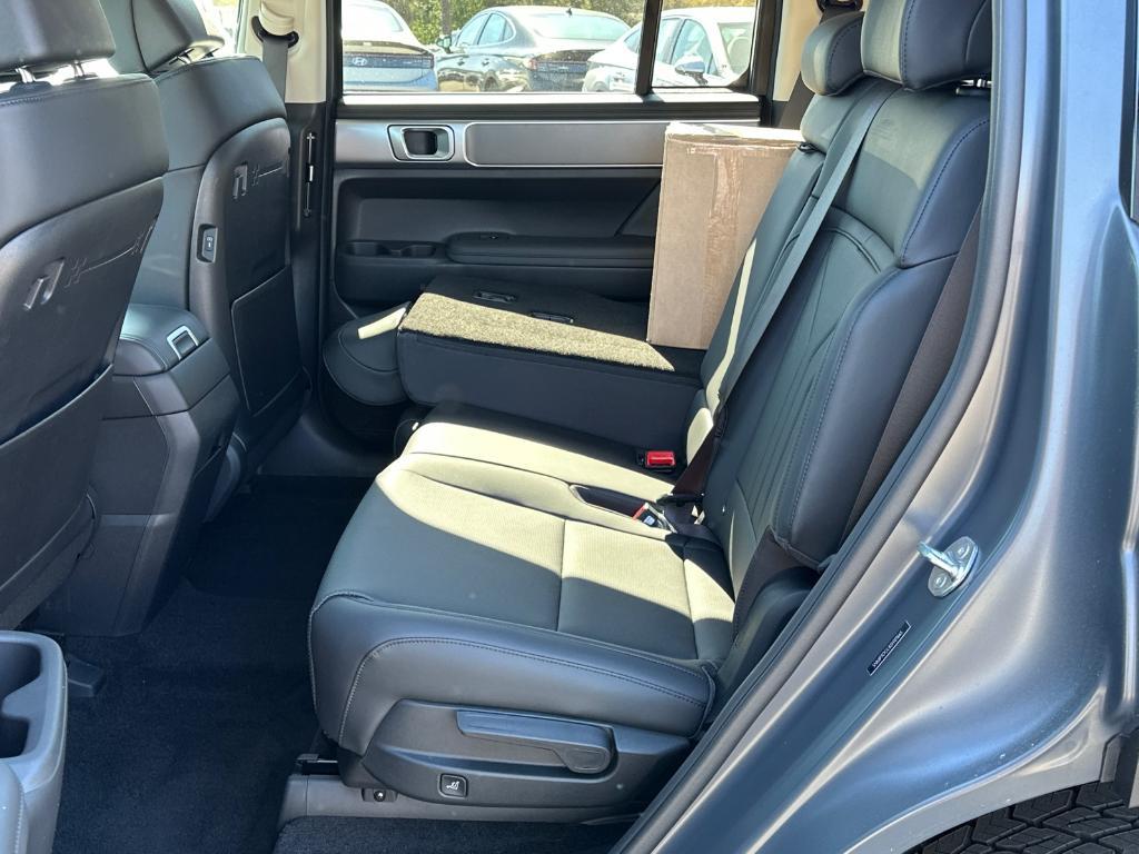 new 2025 Hyundai Santa Fe car, priced at $43,255