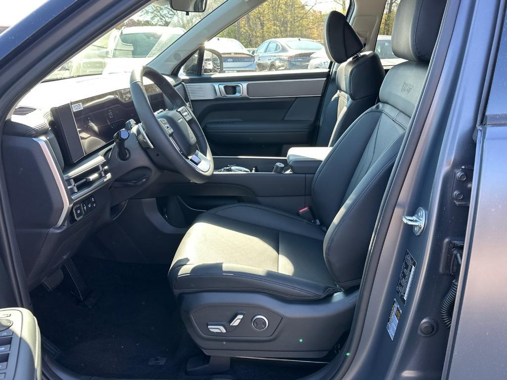 new 2025 Hyundai Santa Fe car, priced at $43,255