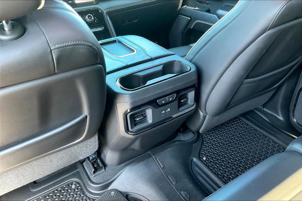used 2022 GMC Sierra 1500 car, priced at $50,276