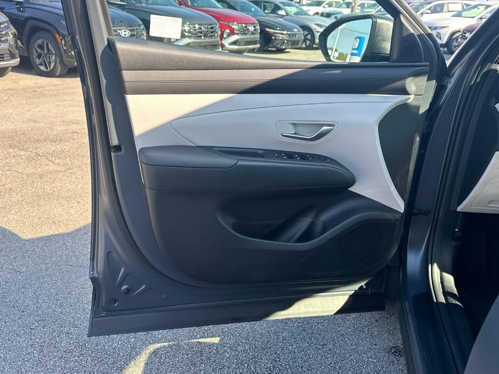 new 2025 Hyundai Tucson car, priced at $29,386