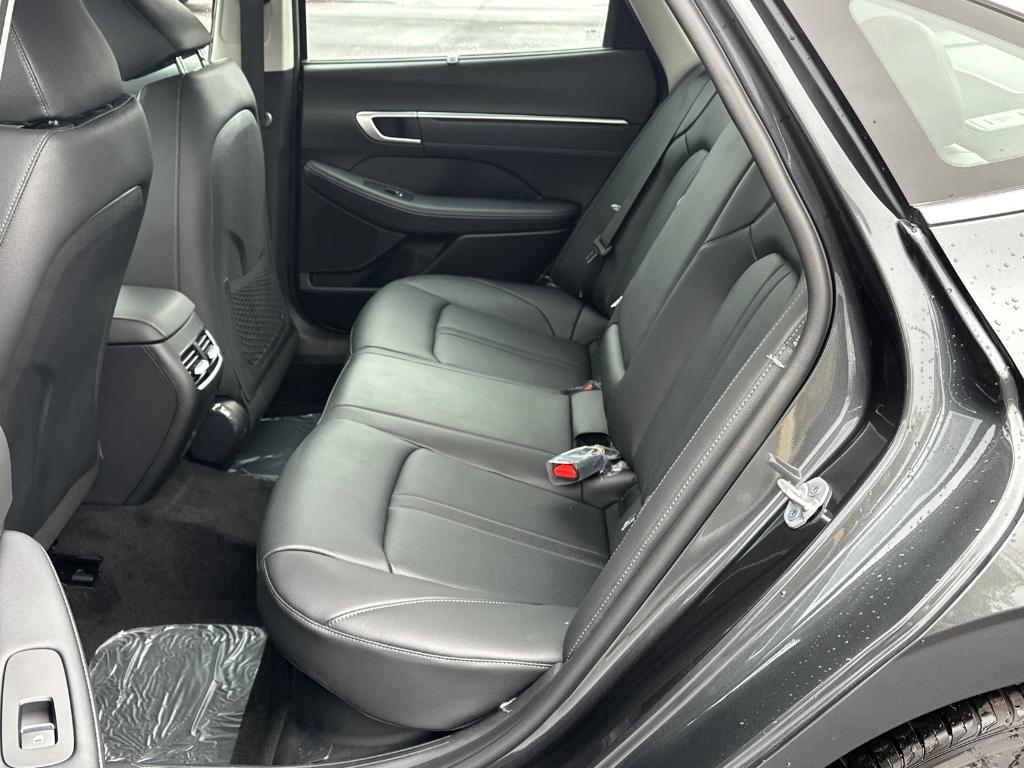 new 2025 Hyundai Sonata Hybrid car, priced at $39,739