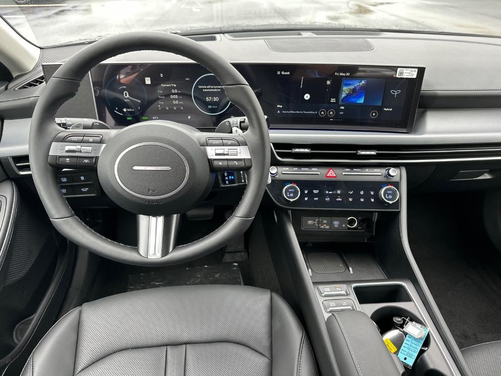 new 2025 Hyundai Sonata Hybrid car, priced at $39,739