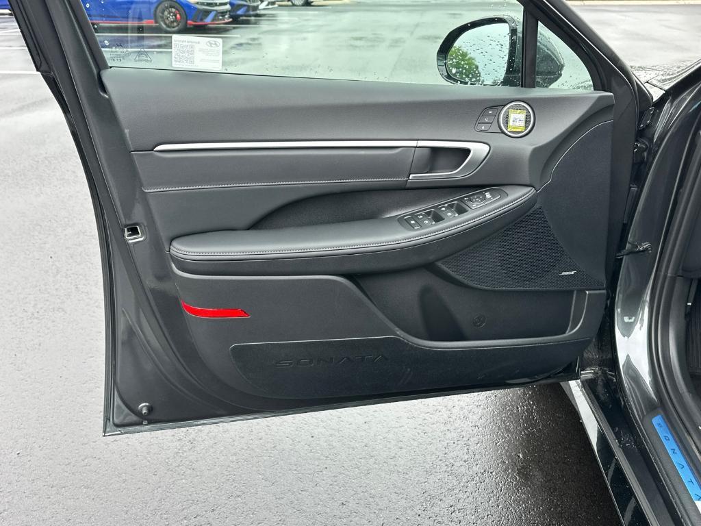 new 2025 Hyundai Sonata Hybrid car, priced at $39,739