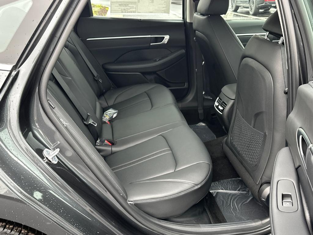 new 2025 Hyundai Sonata Hybrid car, priced at $39,739