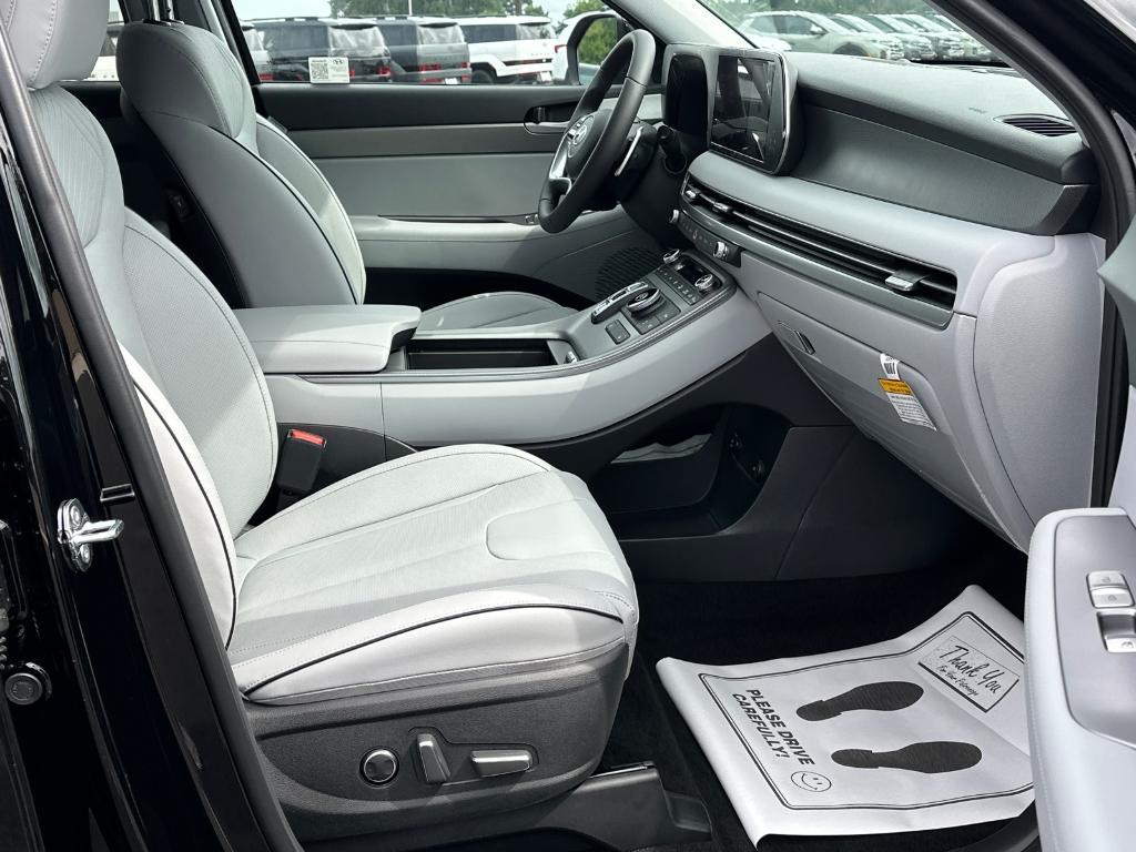 new 2025 Hyundai Palisade car, priced at $42,346