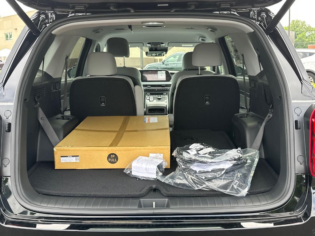 new 2025 Hyundai Palisade car, priced at $42,346