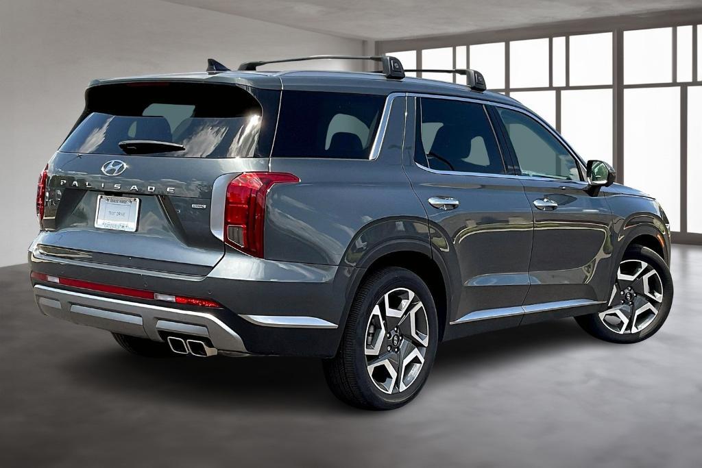 used 2024 Hyundai Palisade car, priced at $35,601