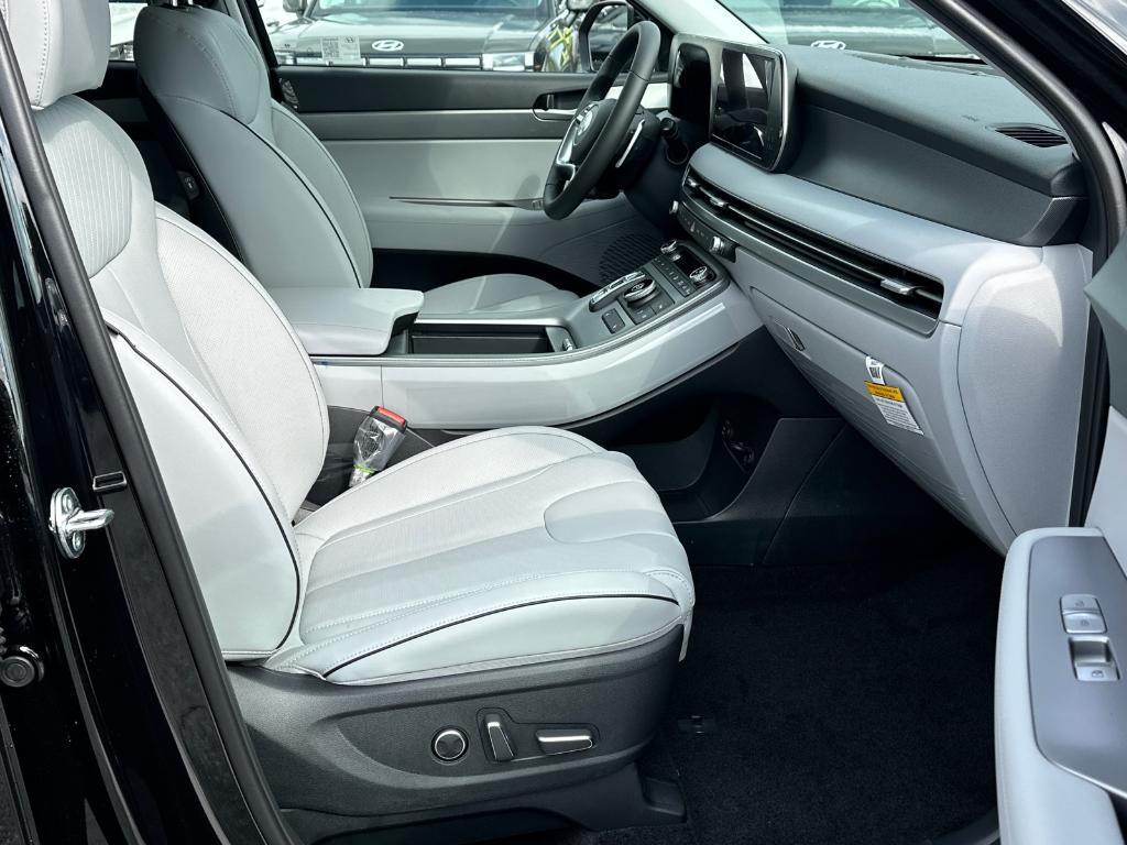 new 2025 Hyundai Palisade car, priced at $41,941