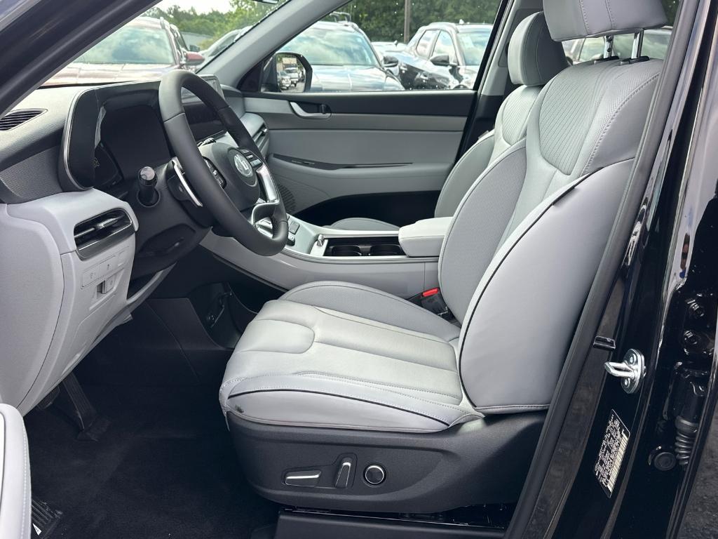 new 2025 Hyundai Palisade car, priced at $41,941