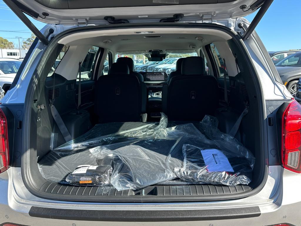 new 2025 Hyundai Palisade car, priced at $41,141