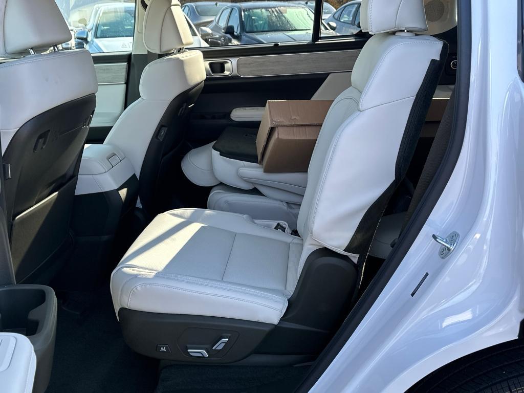 new 2025 Hyundai Santa Fe car, priced at $49,211