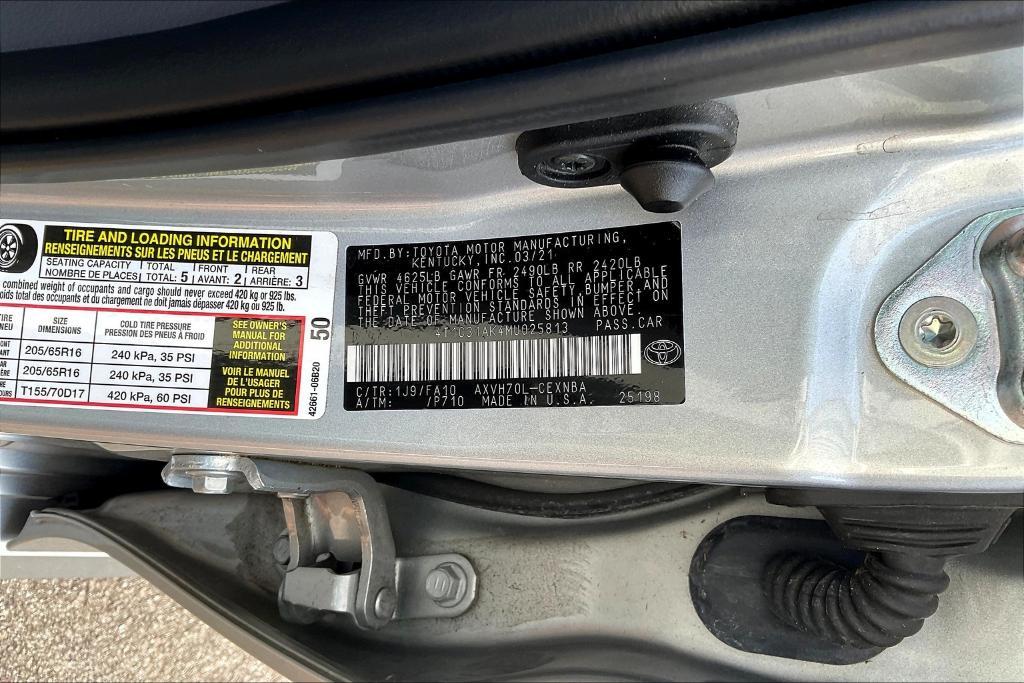 used 2021 Toyota Camry Hybrid car, priced at $23,896