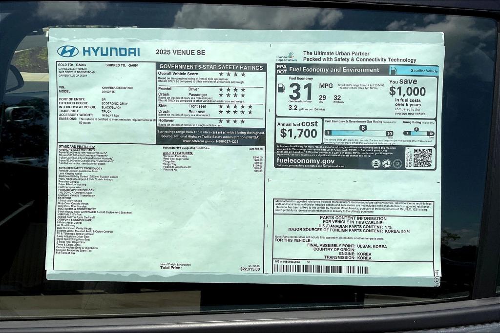 new 2025 Hyundai Venue car, priced at $22,706