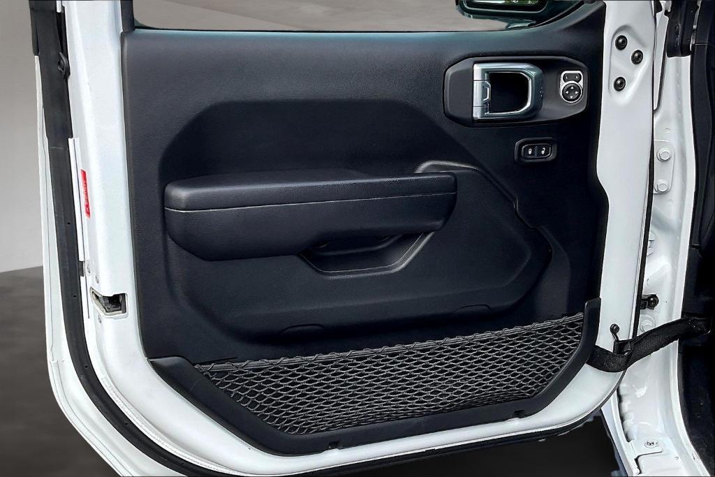 used 2021 Jeep Wrangler Unlimited car, priced at $25,748