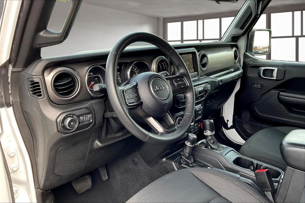 used 2021 Jeep Wrangler Unlimited car, priced at $25,748