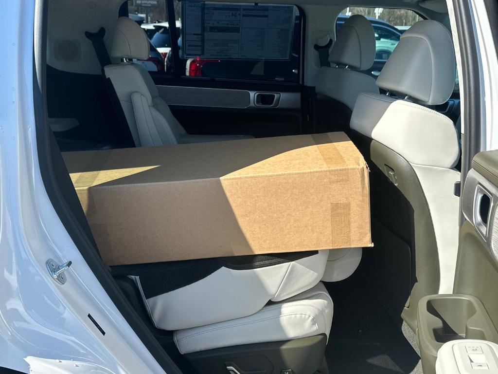 new 2025 Hyundai SANTA FE HEV car, priced at $48,930