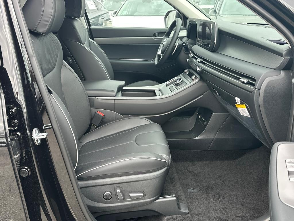 new 2025 Hyundai Palisade car, priced at $41,441