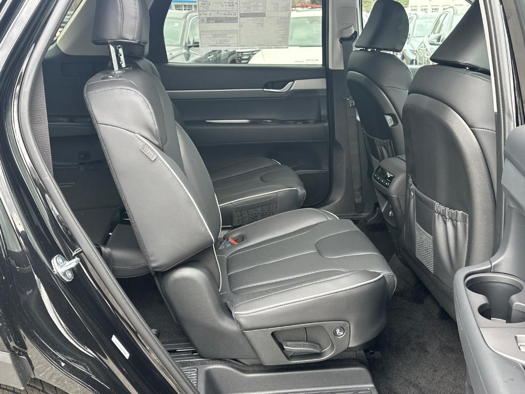 new 2025 Hyundai Palisade car, priced at $41,441