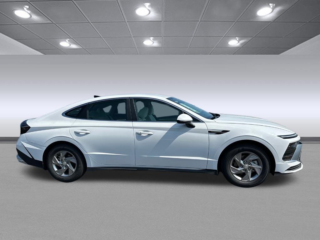 new 2025 Hyundai Sonata car, priced at $29,321