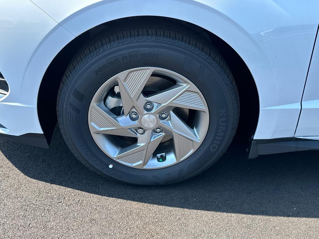 new 2025 Hyundai Sonata car, priced at $29,321