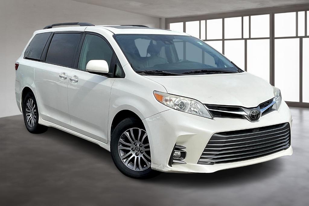 used 2018 Toyota Sienna car, priced at $18,670
