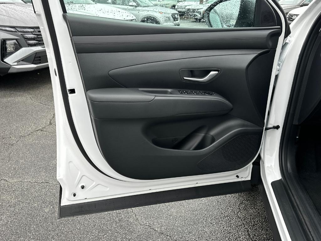 new 2025 Hyundai Tucson car, priced at $28,696