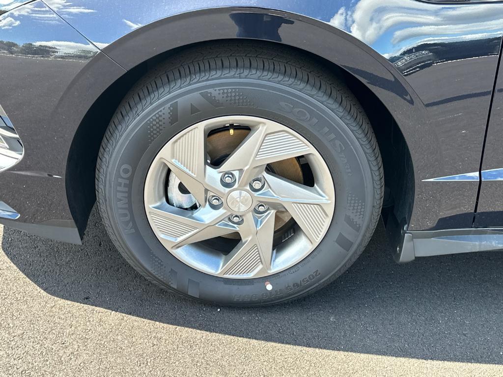 new 2025 Hyundai Sonata car, priced at $28,186