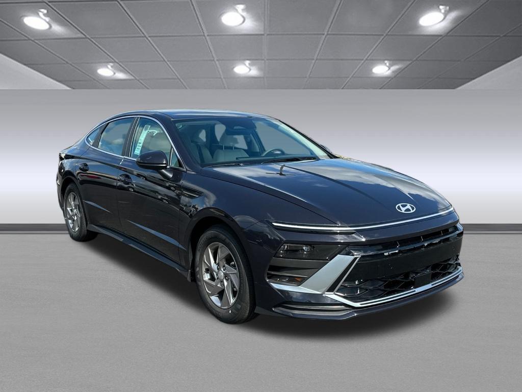new 2025 Hyundai Sonata car, priced at $28,186