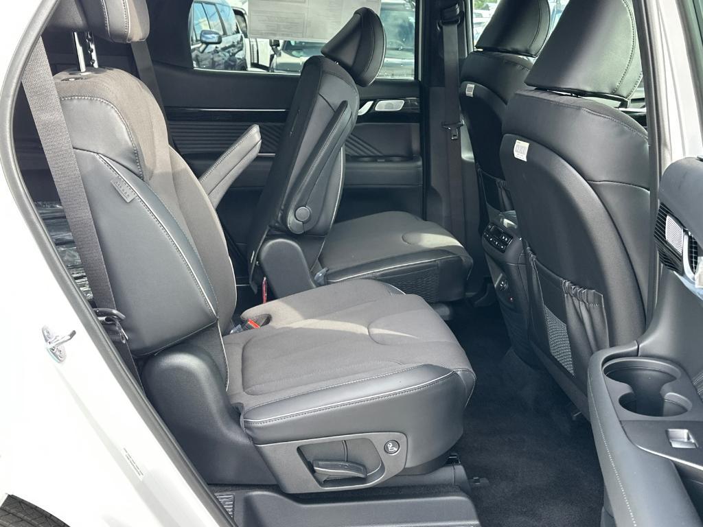 new 2025 Hyundai Palisade car, priced at $56,816