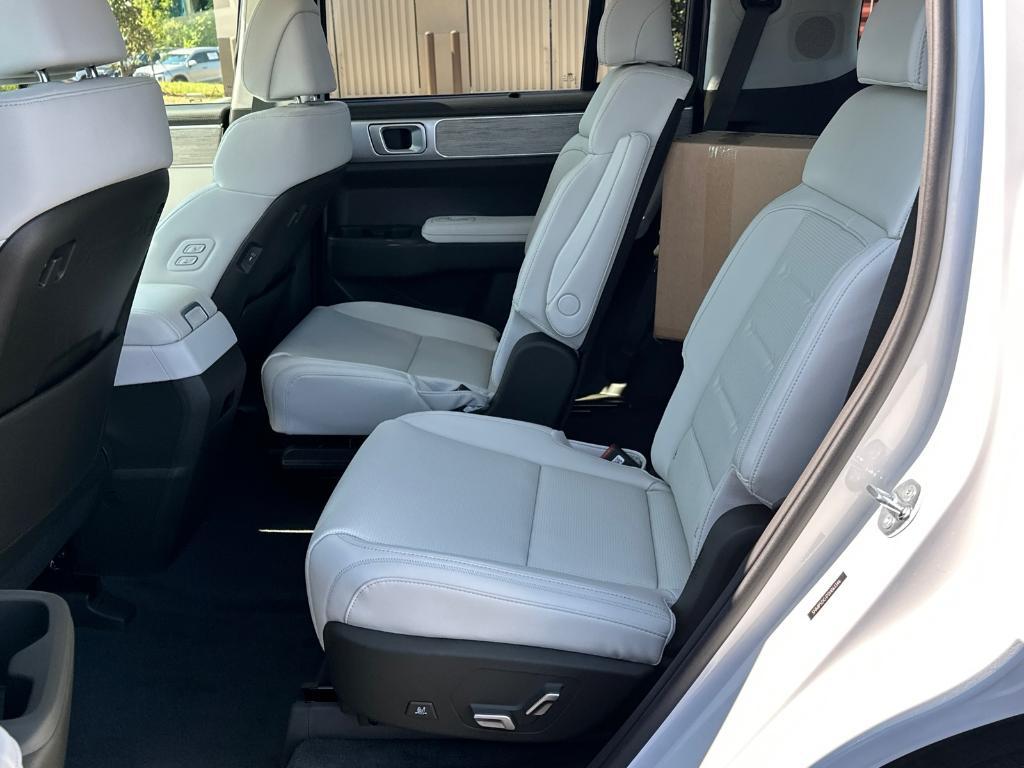new 2025 Hyundai SANTA FE HEV car, priced at $51,575