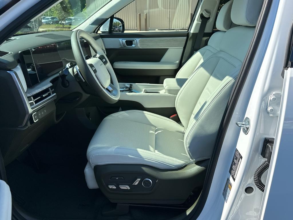 new 2025 Hyundai SANTA FE HEV car, priced at $51,575