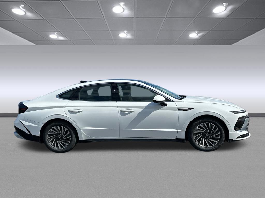 new 2025 Hyundai Sonata Hybrid car, priced at $40,051