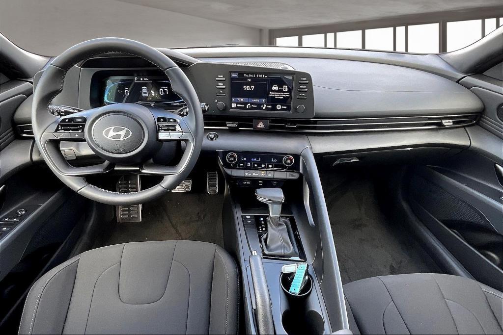 new 2025 Hyundai Elantra car, priced at $25,756