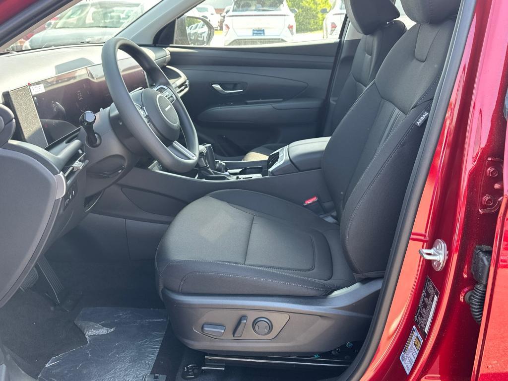 new 2025 Hyundai Tucson car, priced at $31,516
