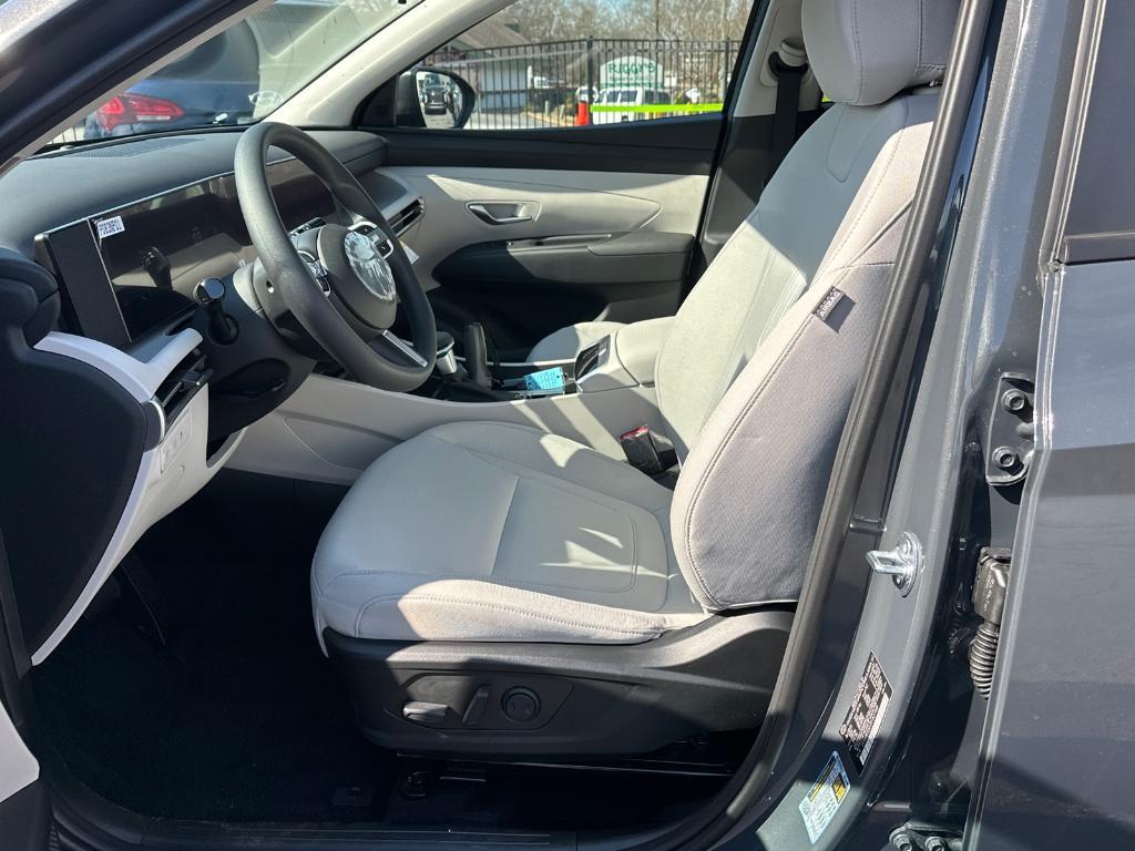 new 2025 Hyundai Tucson car, priced at $30,566
