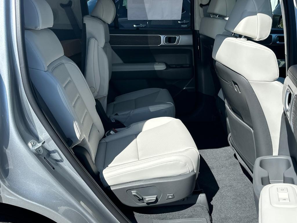 new 2025 Hyundai SANTA FE HEV car, priced at $49,876