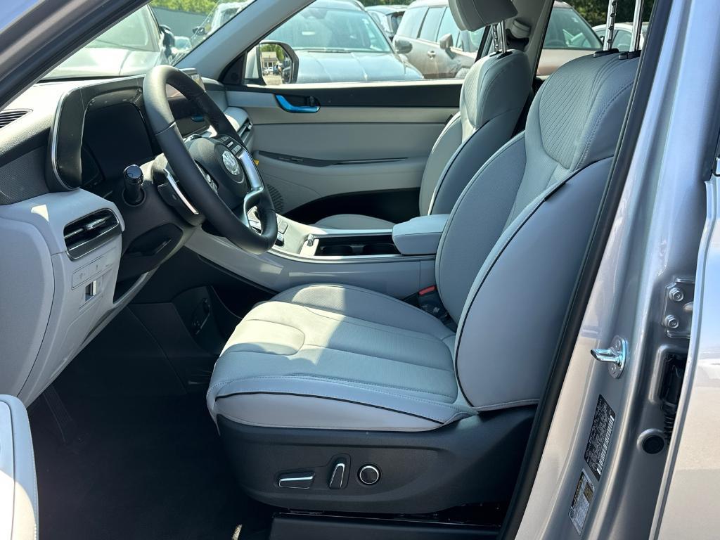 new 2025 Hyundai Palisade car, priced at $41,886