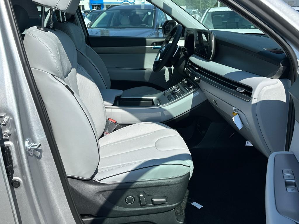 new 2025 Hyundai Palisade car, priced at $41,886