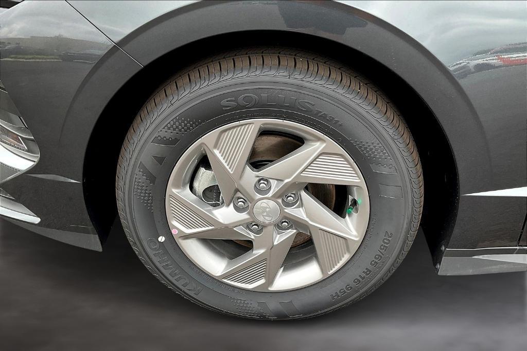 new 2025 Hyundai Sonata car, priced at $28,916